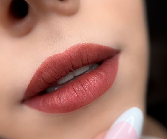 Achieve a Perfect Pout with Lip Blushing: The Ultimate Guide to Semi-Permanent Lip Color